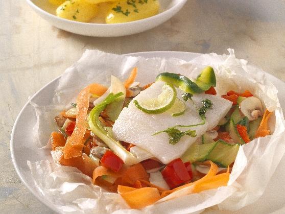 828_heibuttfilet_gemuese Heilbuttfilet und Gemüse, im Papier gegart, mit Limettensauce - BCM Diät Rezepte.ch