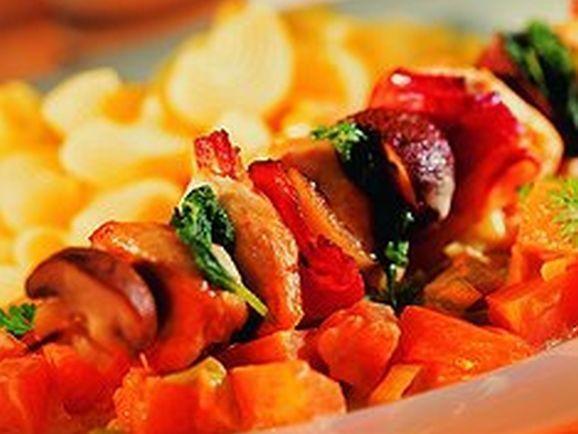 haehnchenspiesse-mit-kuerbisgemuese Hähnchenspieße mit Kürbisgemüse - BCM Diät Rezepte.ch